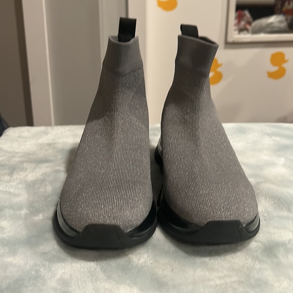 MK used grey sock boot size 6 - Picture 5 of 6